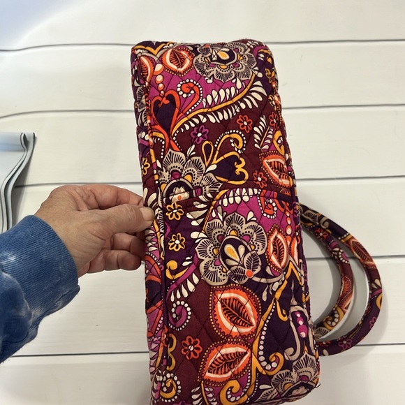 Vera Bradley medium size floral shoulder bag EUC vivid colors, sizes in picture - Picture 7 of 12